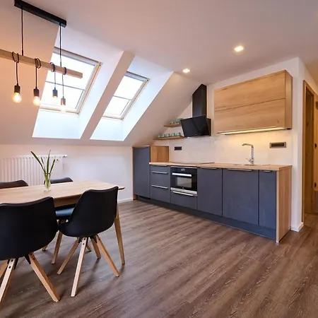 Domacija Metul * Luče