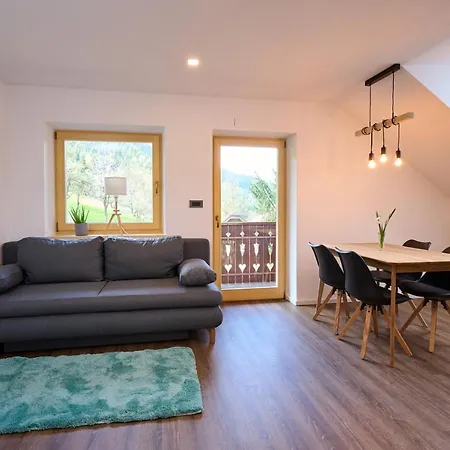 Domacija Metul Luče